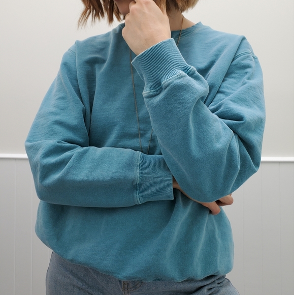 VINTAGE Faded Teal Crewneck - Picture 4 of 5